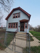 Building Photo - 2636 N Buffum St