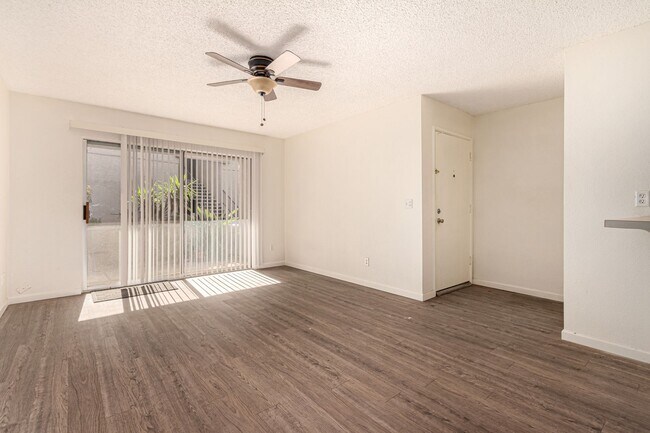 Building Photo - Affordable Luxury in a Gated Community