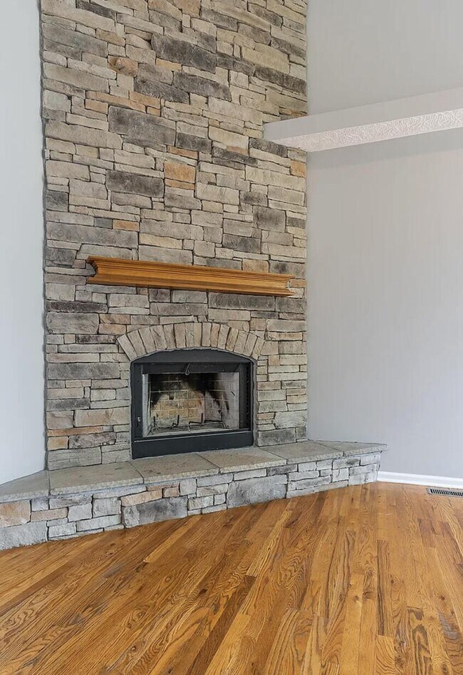 Building Photo - 3205 Scottish Trace