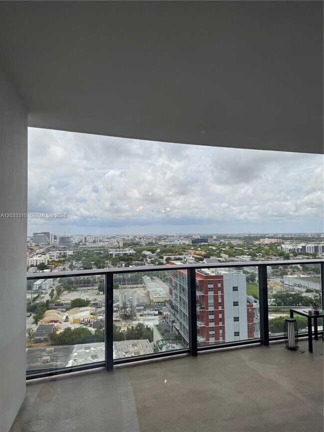 Foto del edificio - 1600 NE 1st Ave