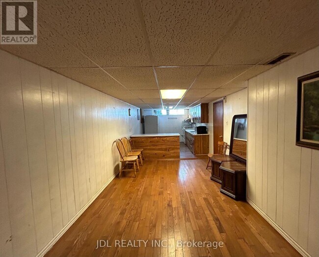 Building Photo - 8 Highwood Ave