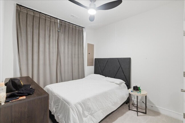 Foto del edificio - Welcome to this stunning, newly built 2025 townhome nestled in the heart of Brambleton