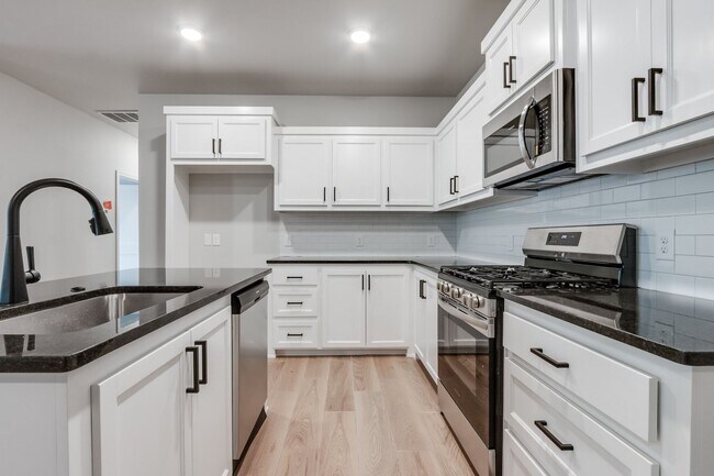 Foto del edificio - 4 East