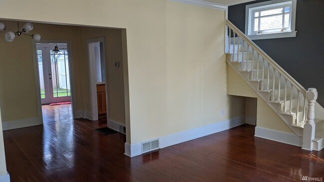 Foto del edificio - 2215 N 59th St