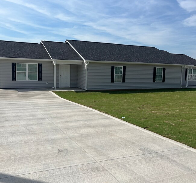 Foto del edificio - 3945 Greenpond Rd