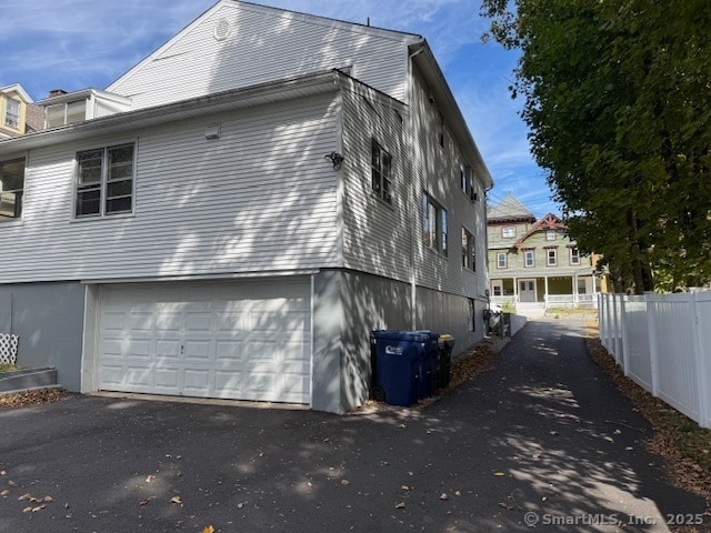Building Photo - 102 S Cliff St