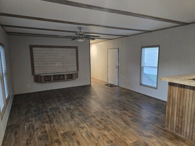 Foto del edificio - 24029 Cherokee Trace