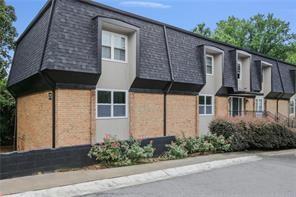 Building Photo - 275 Winding River Dr
