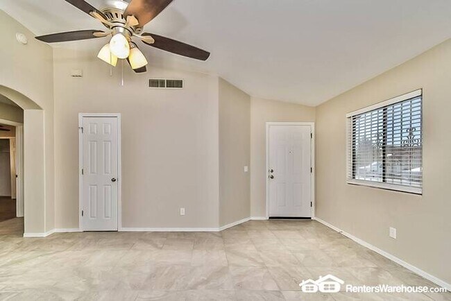Recently updated 3 Bed, 2 Bath home in Tucson photo'