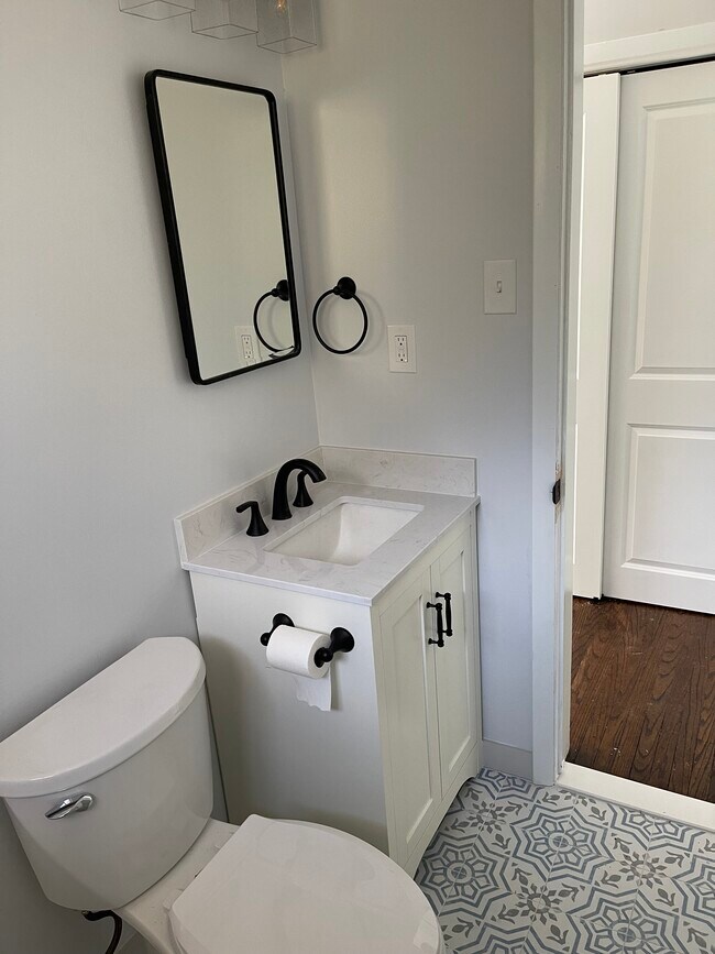 Foto del edificio - 830 Garrett Ln