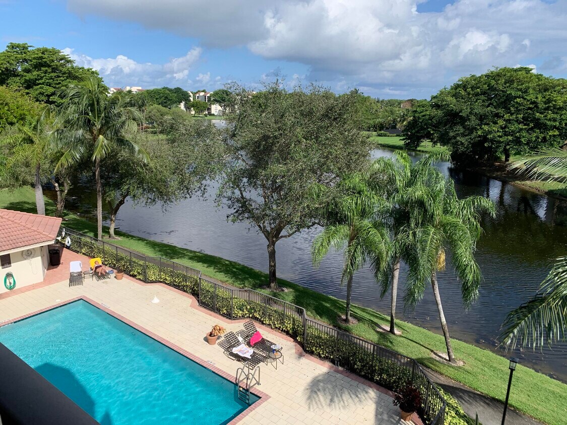 Foto principal - 2105 Lavers Cir