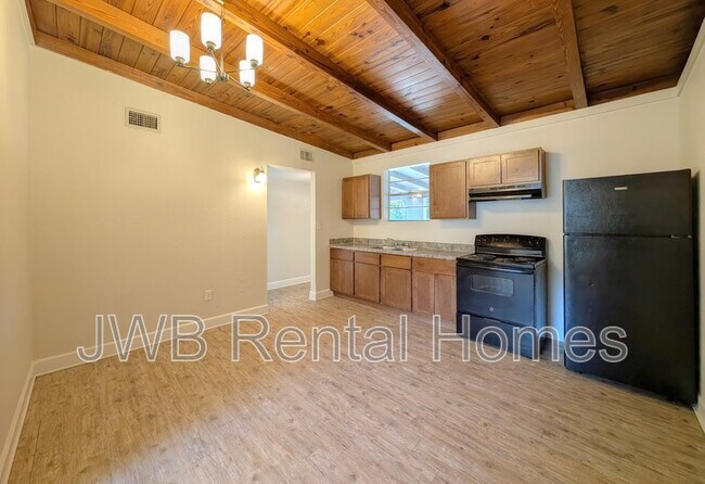 Building Photo - 9235 13th Ave