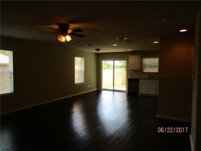 Building Photo - Gorgeous House for rent in Sherman!