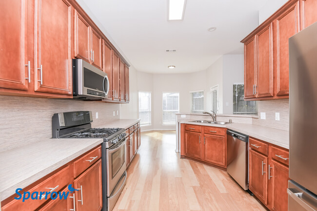Building Photo - 3002 Wren Lane