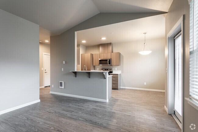 1HAB, 1BA - 728 ft² - White Oak