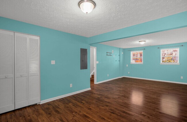 Building Photo - 1812 Shiva Ct