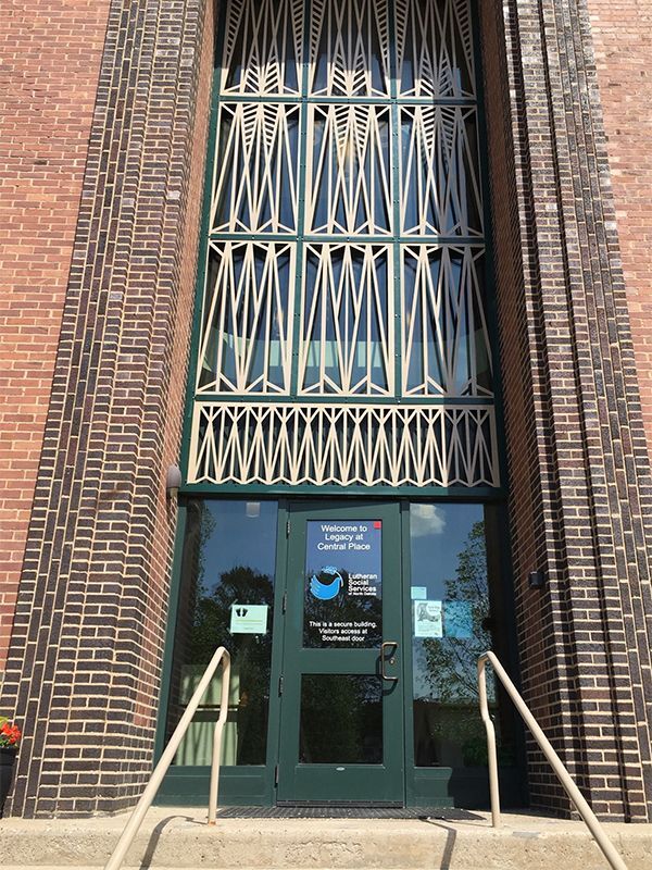 Building Photo - 612 1st Ave E