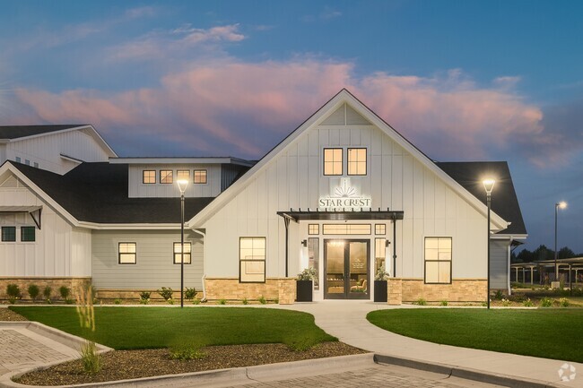 Building Photo - Star Crest Ranch