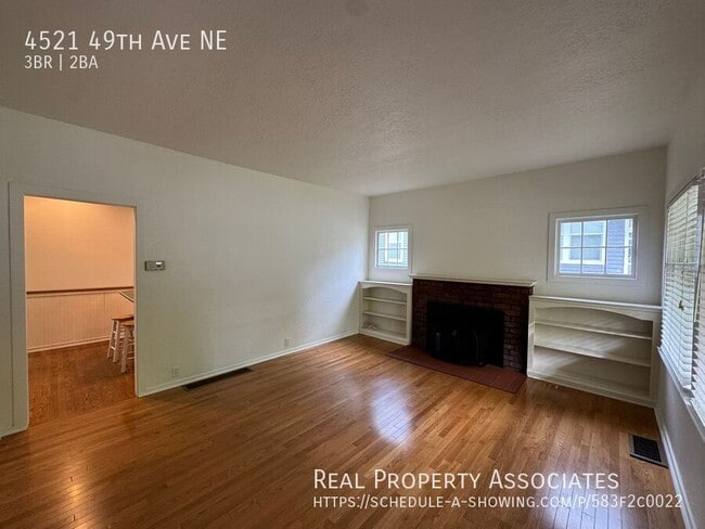 Building Photo - 4521 49th Ave NE