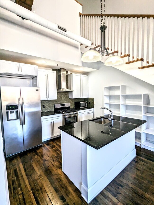 Foto del edificio - 410 Shurs Ln