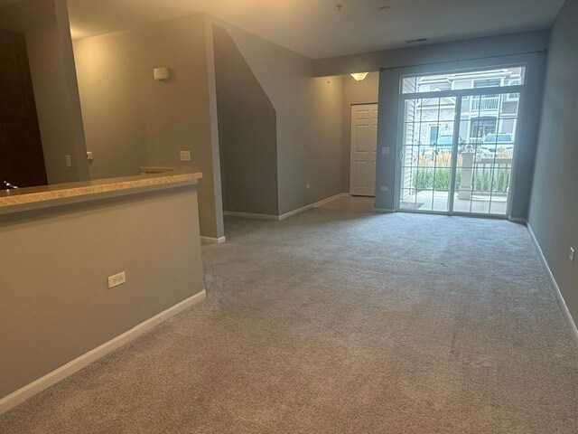 Building Photo - 2250 Aurora Dr