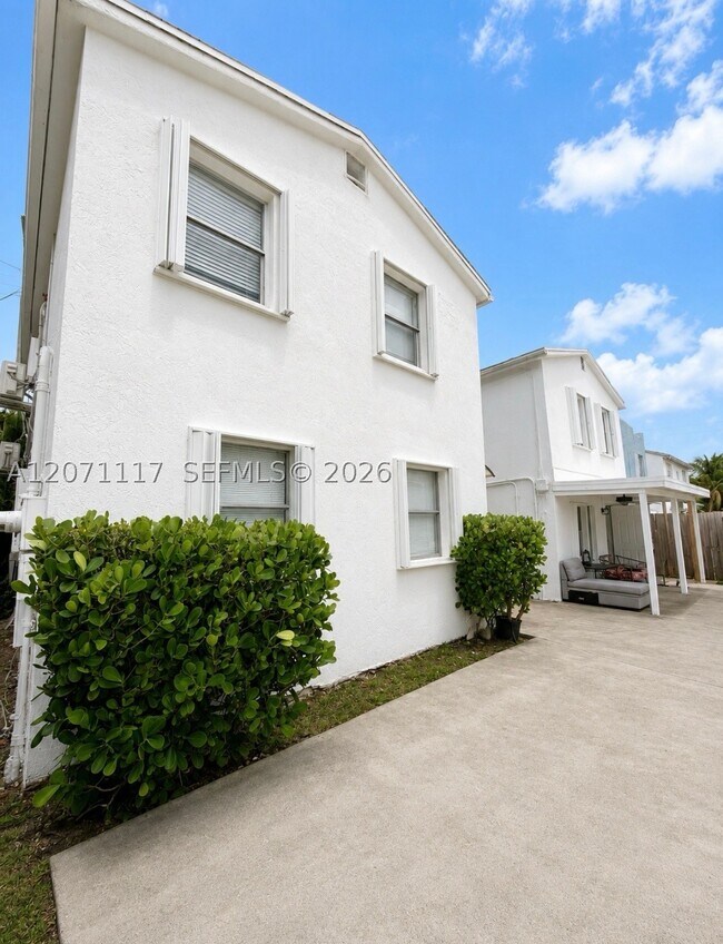 Foto del edificio - 127 NW 47th St