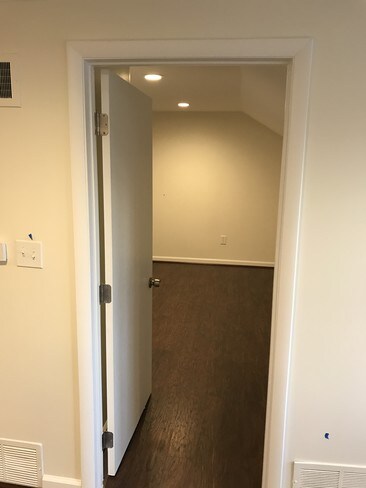 Foto del edificio - 1176 S Main St