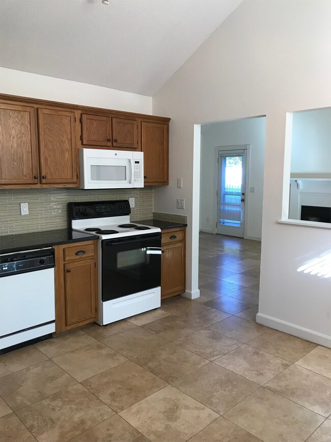 Building Photo - 1368 Thayer Hall Dr