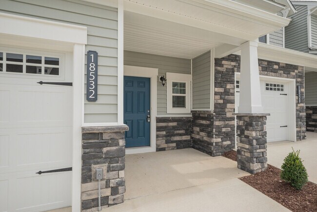 Building Photo - 18532 Palisades Ridge Moseley, VA 23120