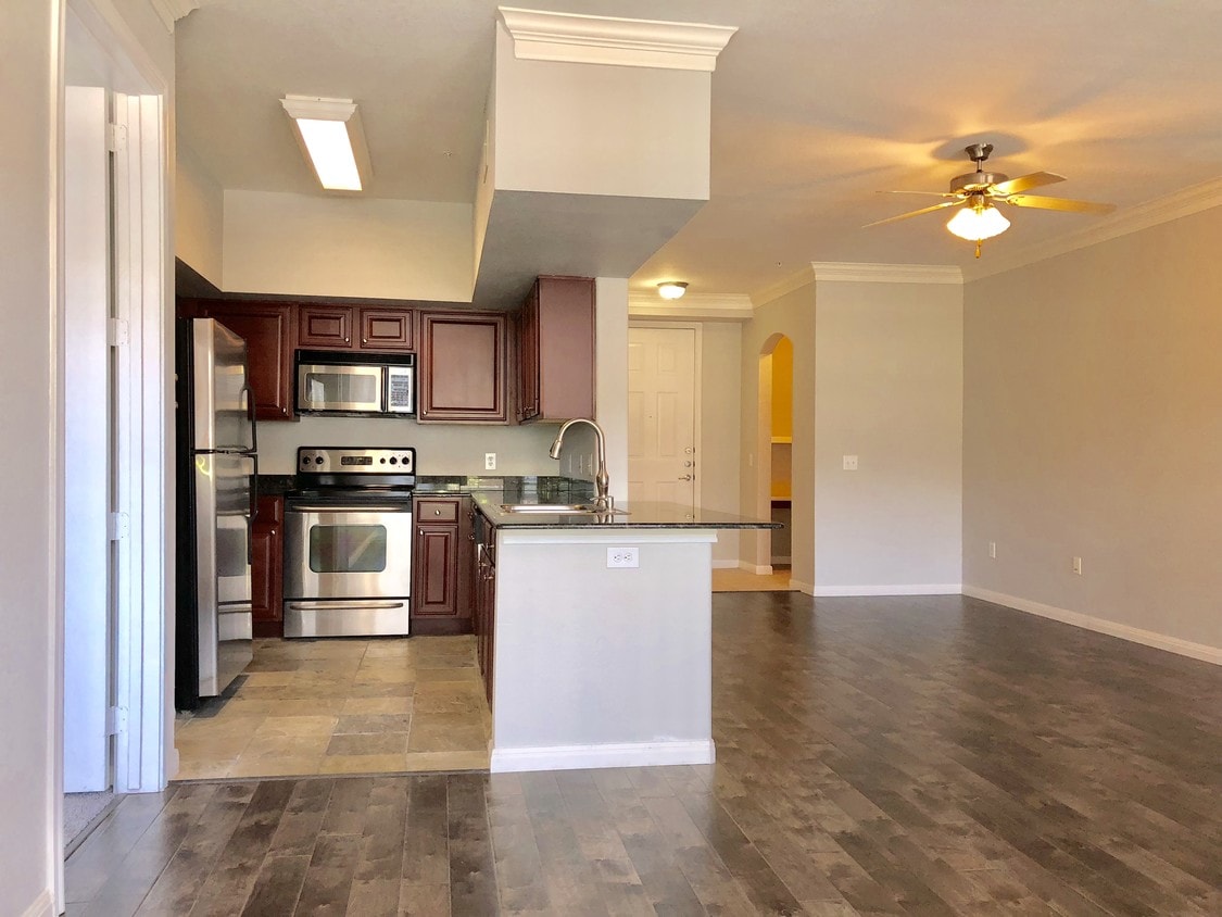 7575 Kirby Dr, Houston, TX 77030 Condo for Rent in Houston, TX