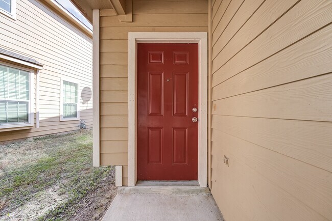 Foto del edificio - 6118 Yorkglen Manor Ln