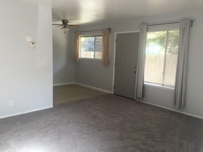 Foto del edificio - 1817 7th St