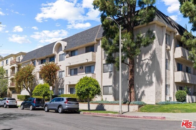 Foto del edificio - 1831 Prosser Ave
