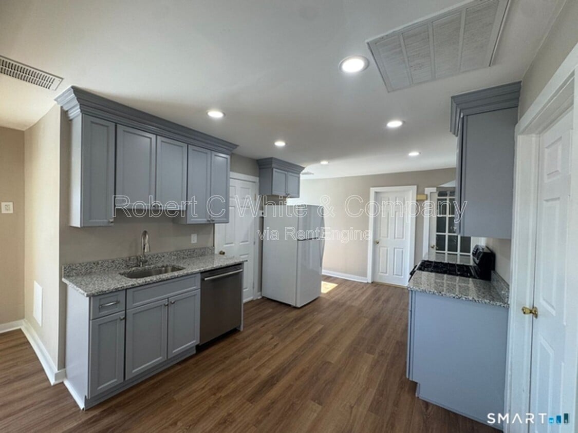 Photo - 96 Fulton Street