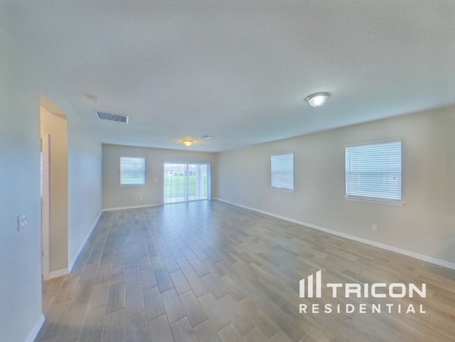 Foto del edificio - 13439 Palmera Vista Dr