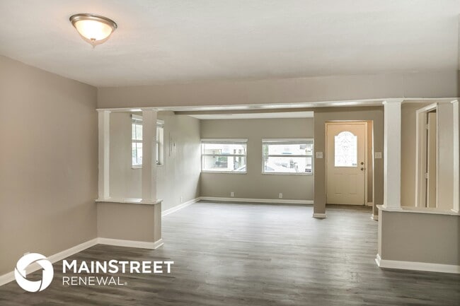 Building Photo - 212 Grant Dr