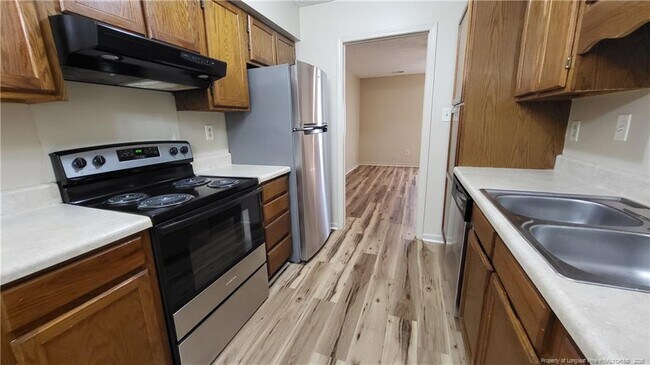 Building Photo - 3703 Cliffridge Dr