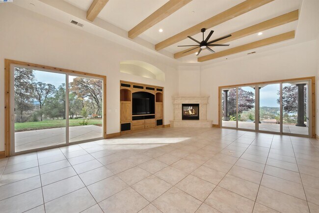 Foto del edificio - 12859 Austin Forest Cir