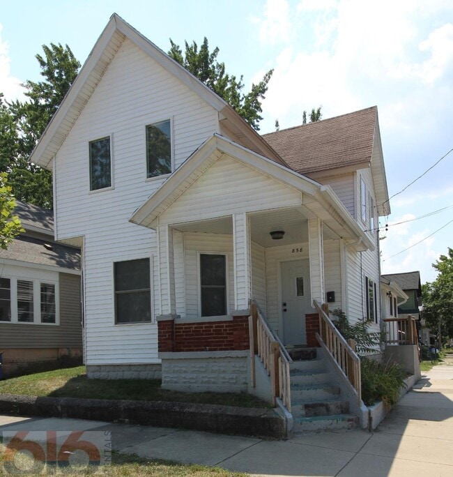 Foto del edificio - 858 Dayton St SW