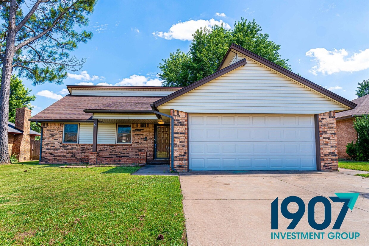 Primary Photo - 1200 N Patterson Dr