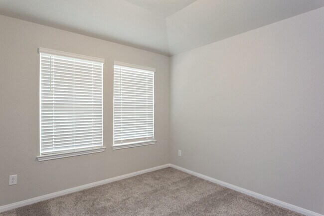 Foto del edificio - 6915 Lebec Dr