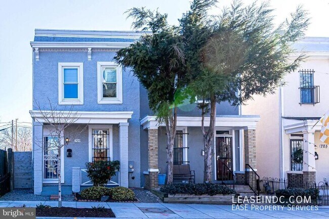 Foto del edificio - 709 16th St NE