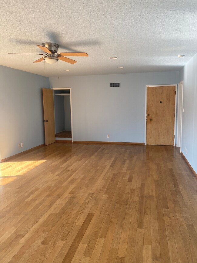 5433 W Slauson Ave Unit 2, Los Angeles, CA 90056 Apartments in Los