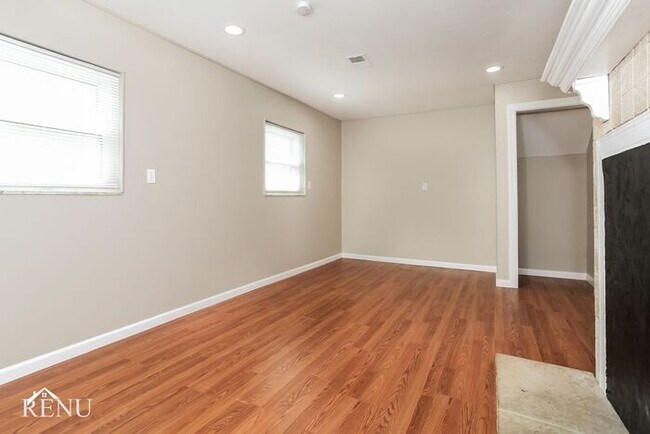Building Photo - 61 Beckford Dr