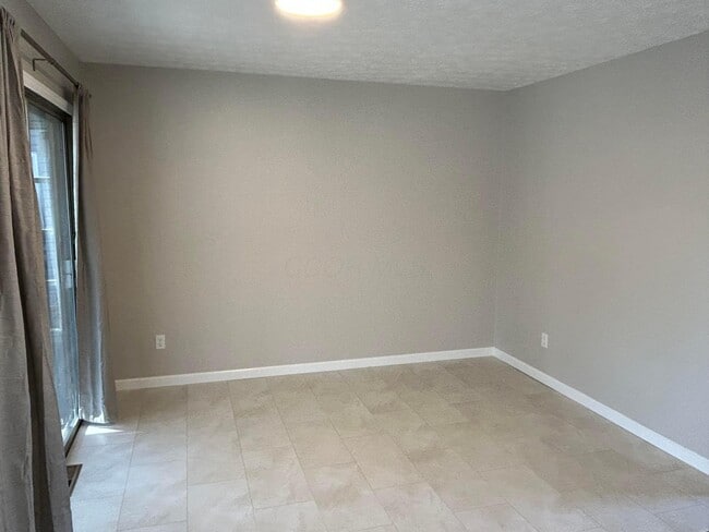 Building Photo - 1775 Hansen Ave