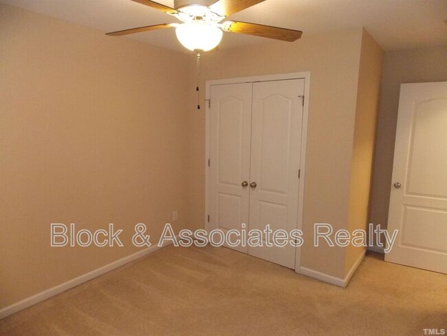 Building Photo - 545 Old Mill Village Dr