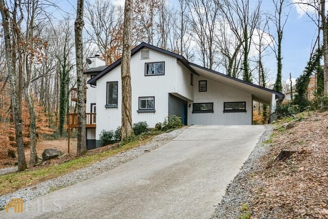 Building Photo - 1634 S Ridge Dr