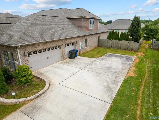 Building Photo - 127 Sage Oak Ln