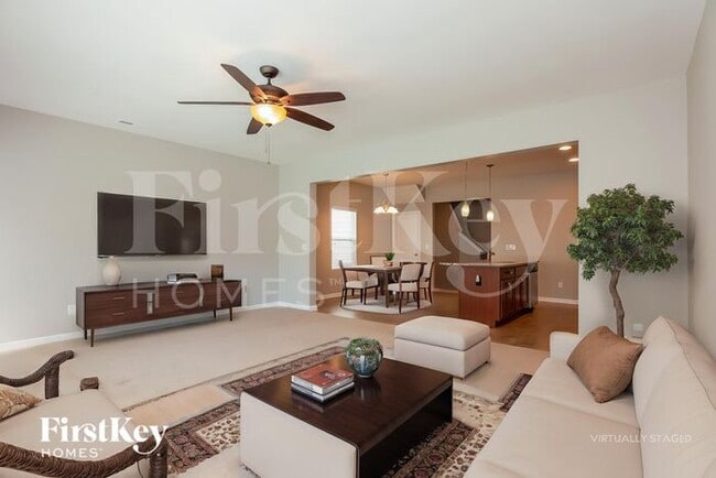 Building Photo - 8120 Dumphries Dr