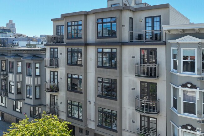 Exterior alternativo - 1725 Washington St